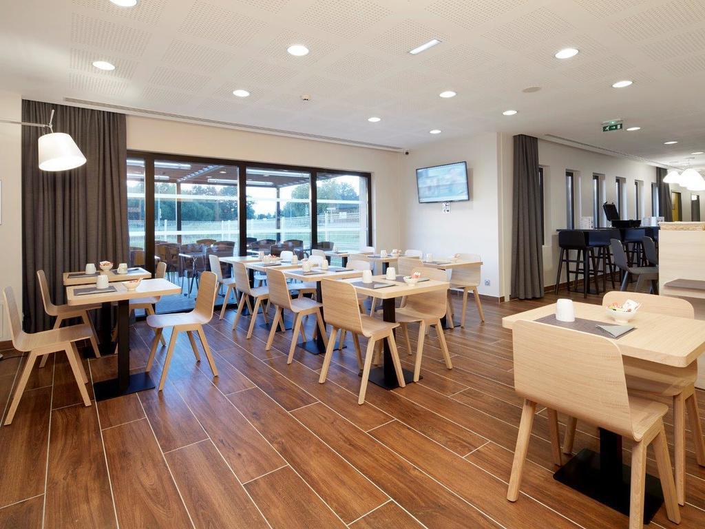 Kyriad Prestige Pau - Palais Des Sports Zewnętrze zdjęcie