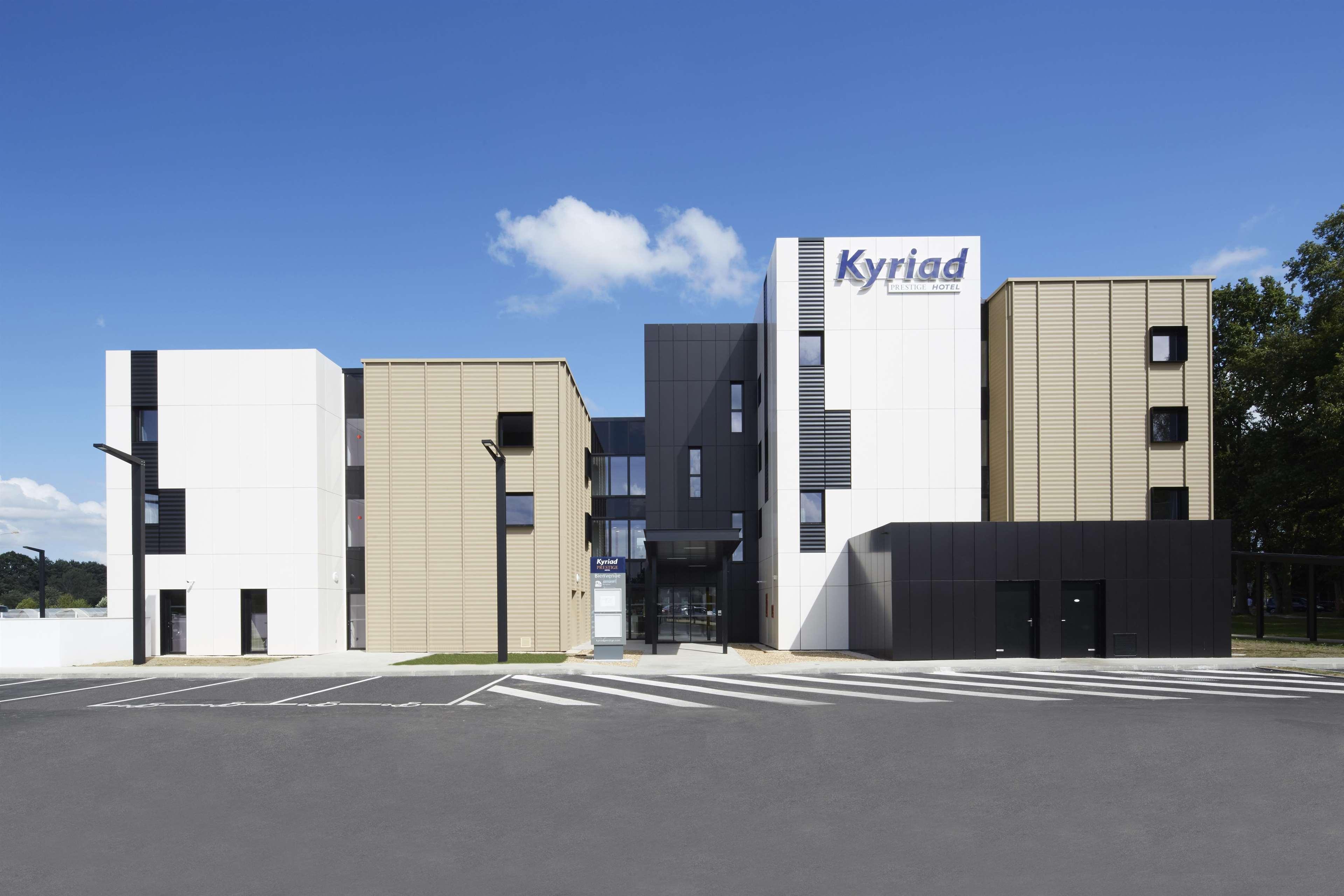 Kyriad Prestige Pau - Palais Des Sports Zewnętrze zdjęcie