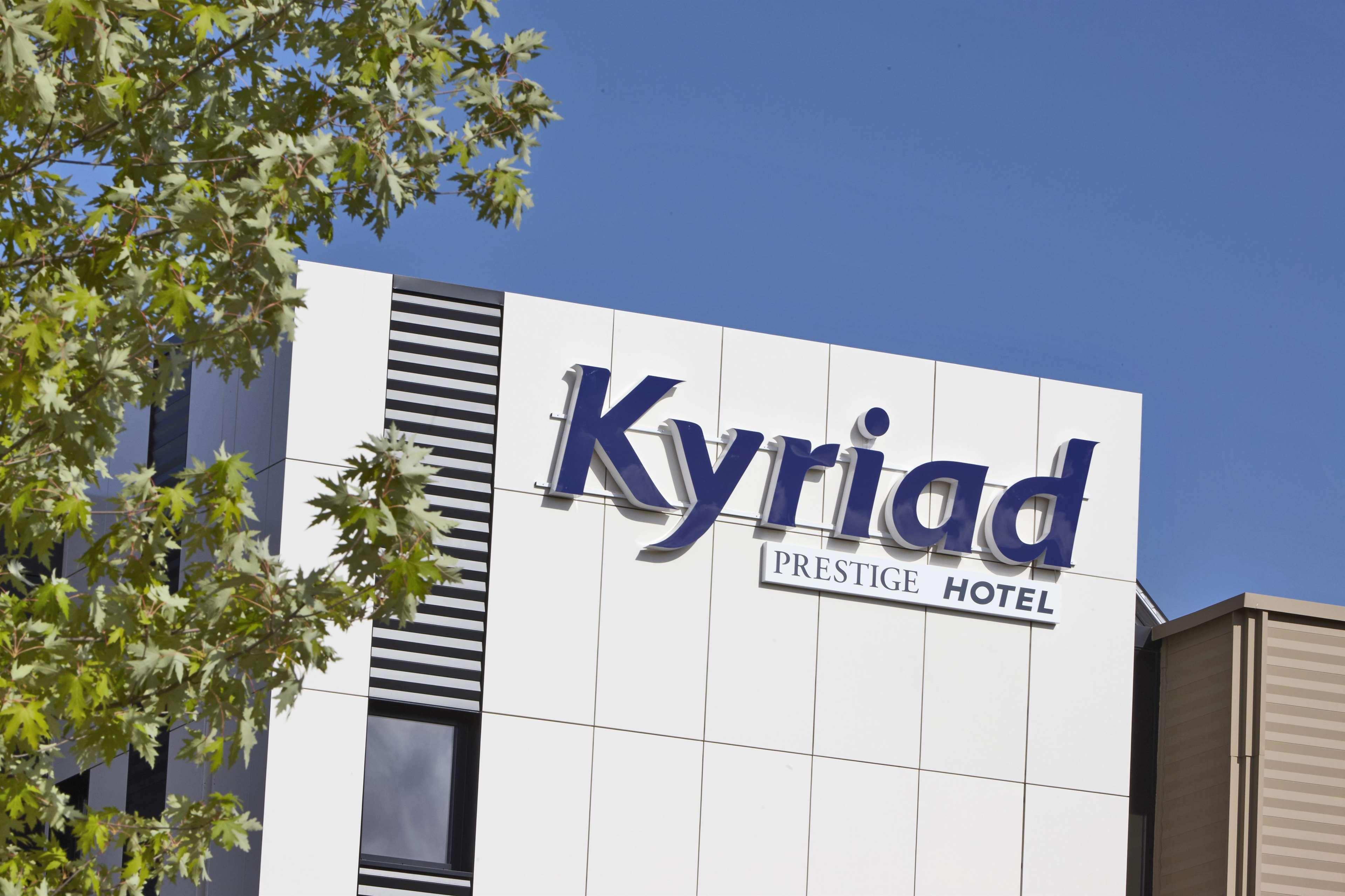 Kyriad Prestige Pau - Palais Des Sports Zewnętrze zdjęcie