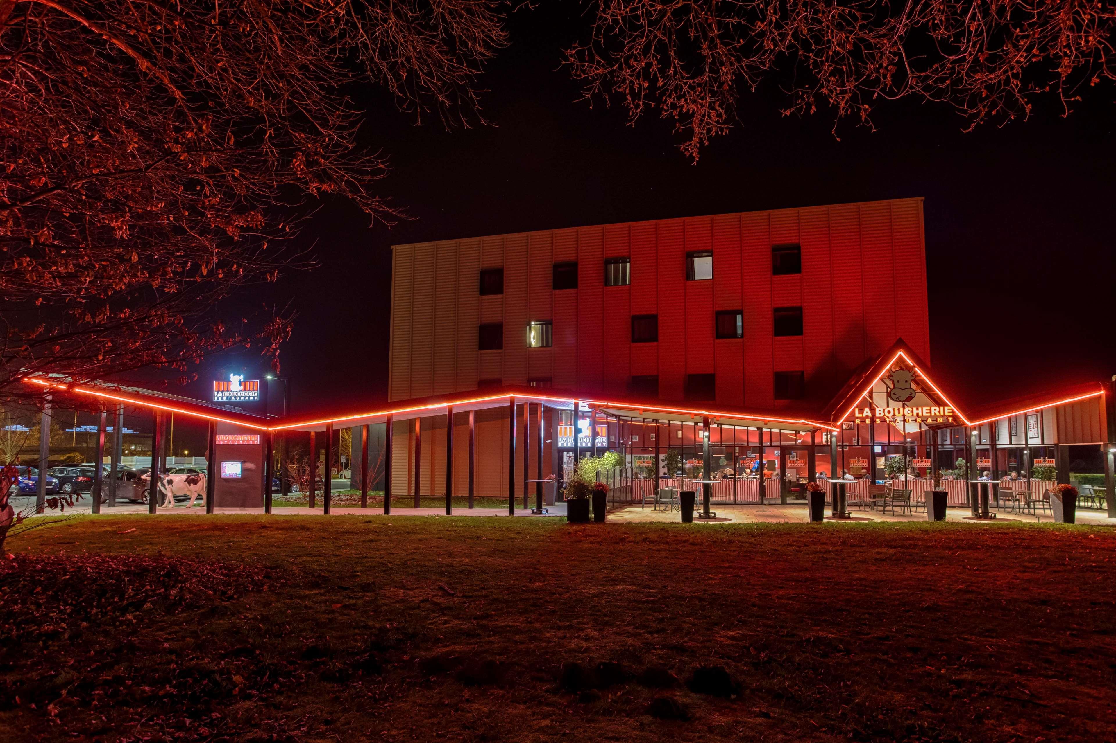 Kyriad Prestige Pau - Palais Des Sports Zewnętrze zdjęcie