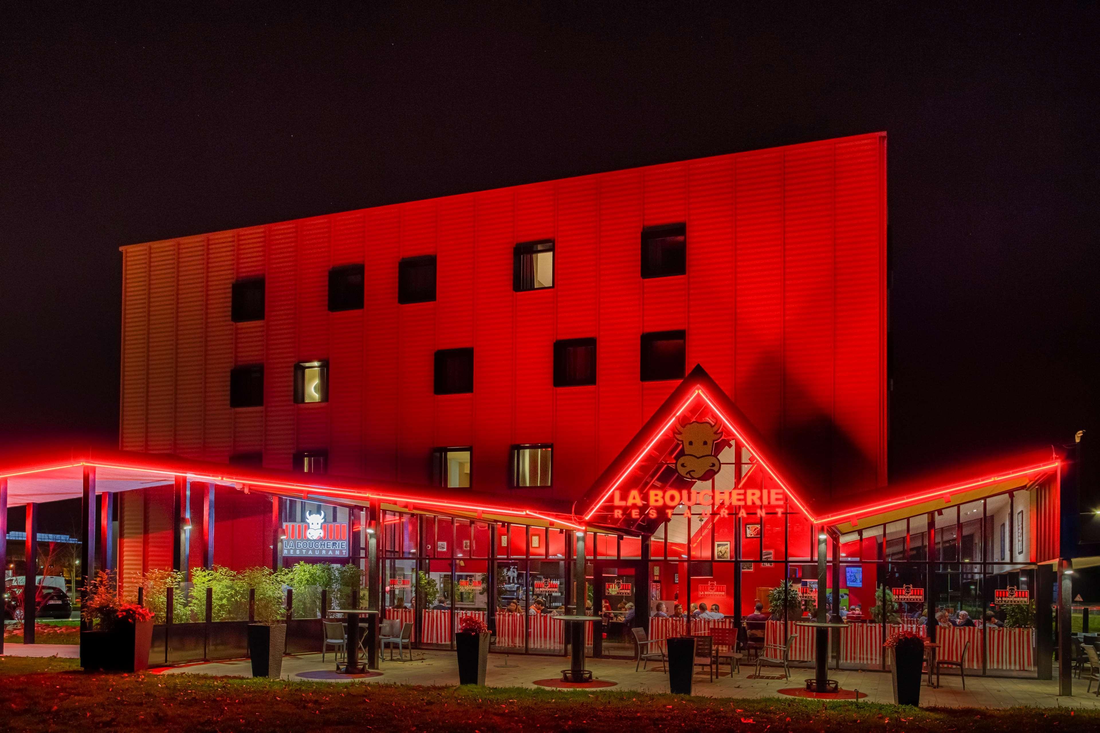 Kyriad Prestige Pau - Palais Des Sports Zewnętrze zdjęcie