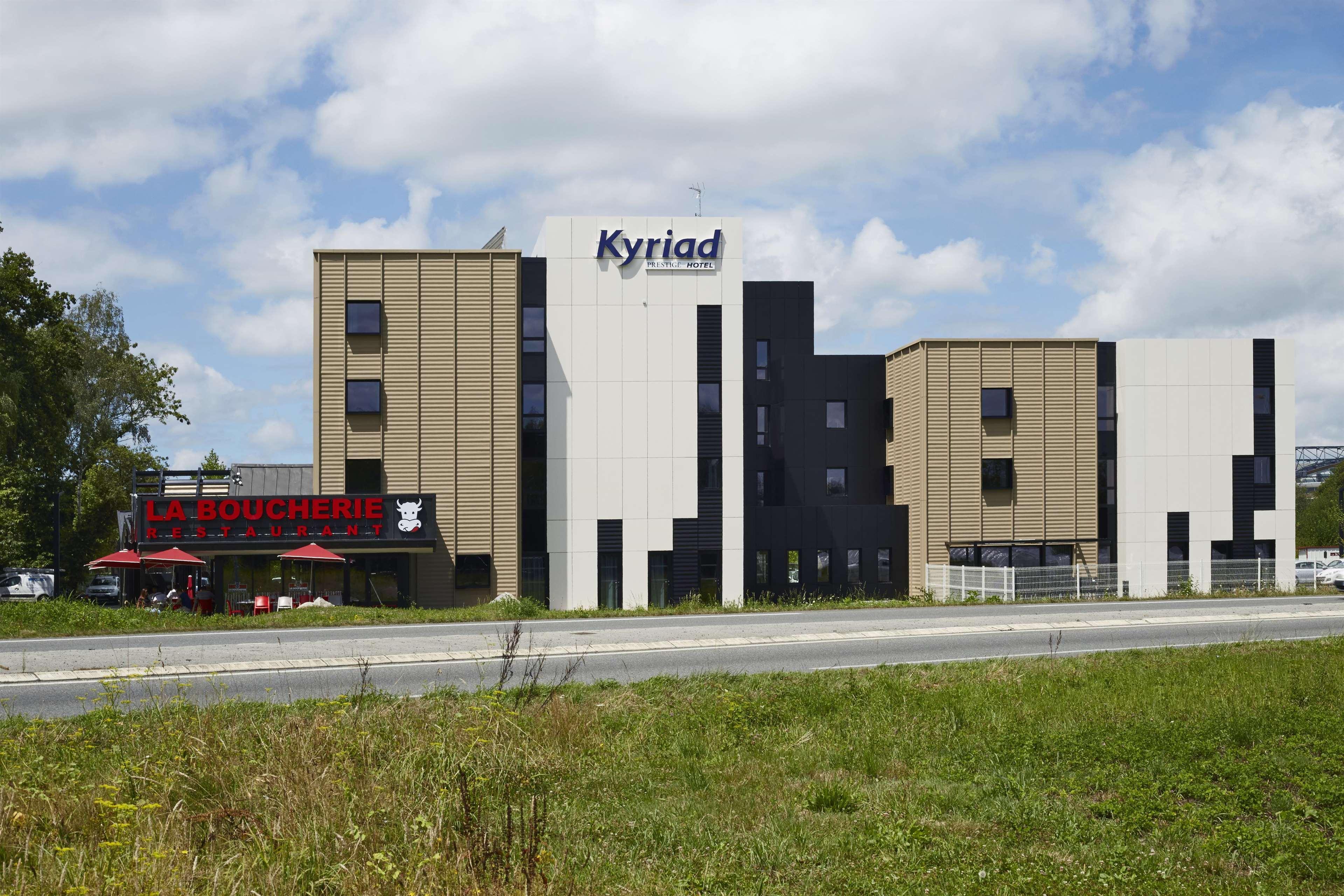 Kyriad Prestige Pau - Palais Des Sports Zewnętrze zdjęcie