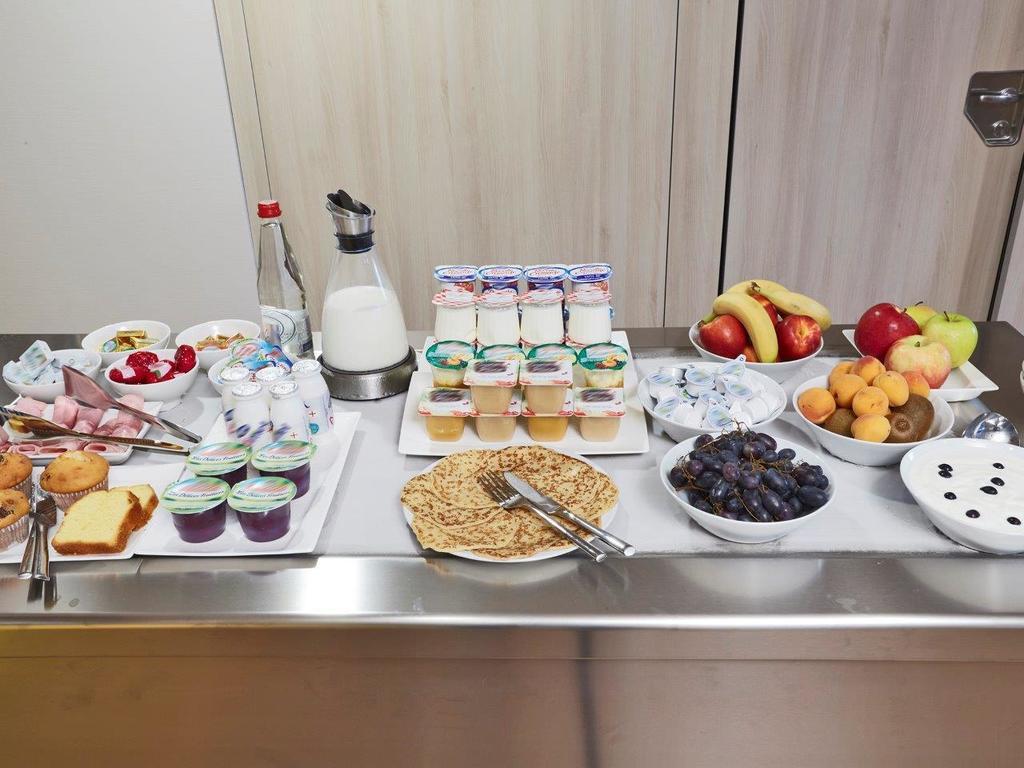 Kyriad Prestige Pau - Palais Des Sports Zewnętrze zdjęcie
